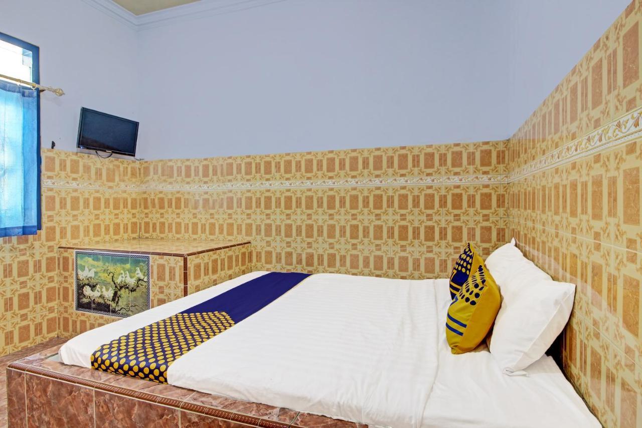 Spot On 91694 Hotel Rama Chandra Temanggung Dış mekan fotoğraf