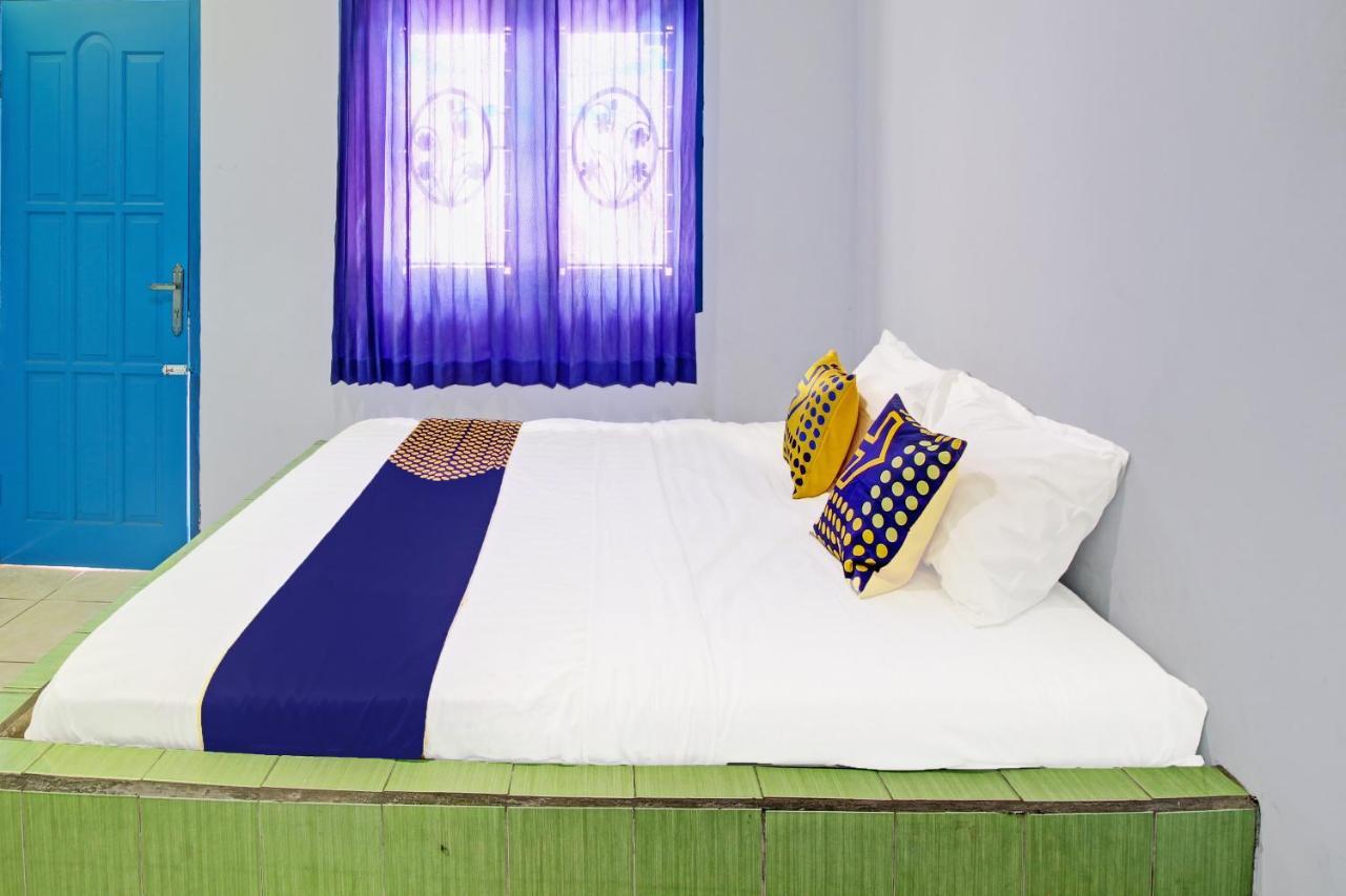 Spot On 91694 Hotel Rama Chandra Temanggung Dış mekan fotoğraf